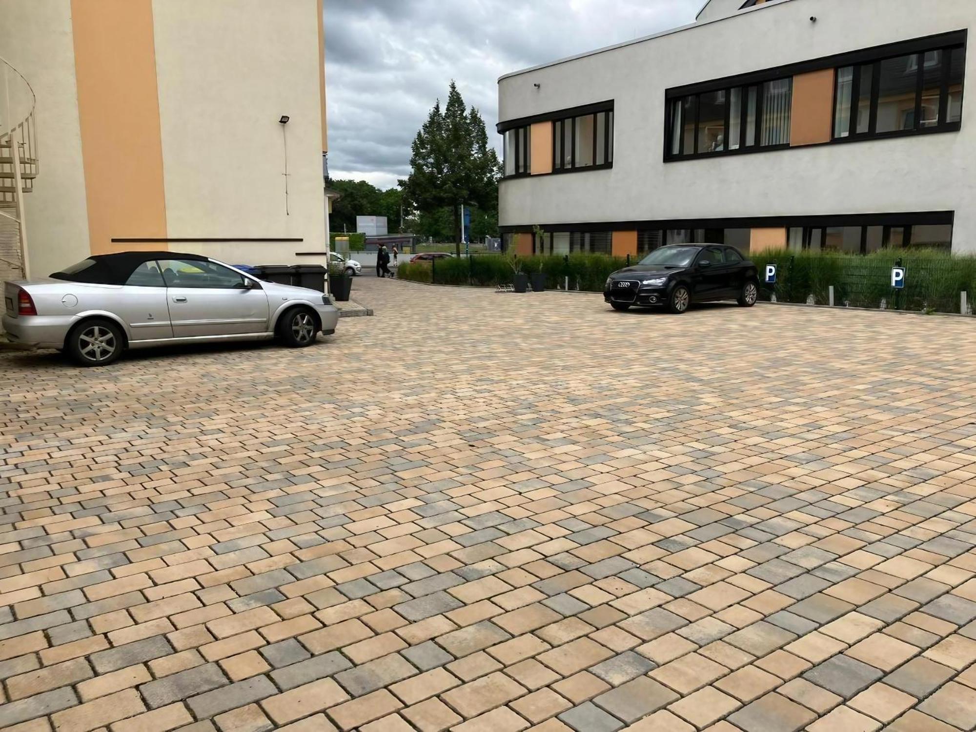 Hotel Am Bayrischen Platz Leipzig Ngoại thất bức ảnh
